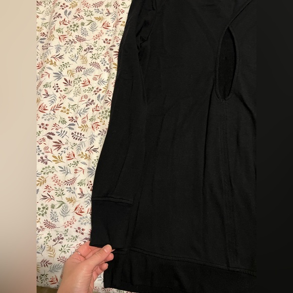 Athleta Classic Black Knit Top - Picture 5 of 7